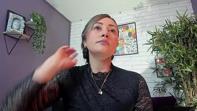 Sofia  Stk online show from 11/15/25, 03:32