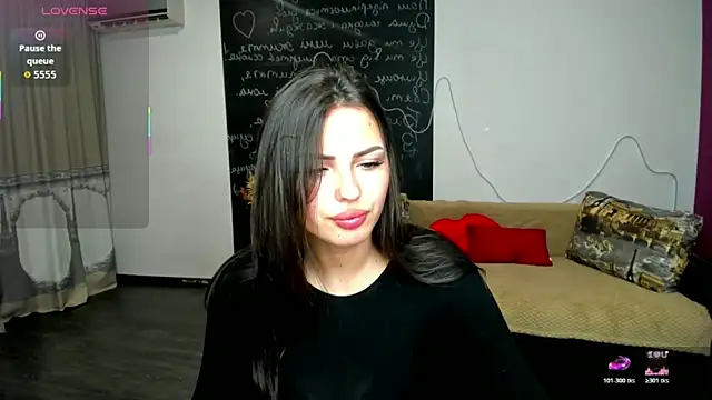 Snapshot of KittyShenson chatting on 07/17/26, 05:32 KittyShenson online show from 07/17/26, 05:32