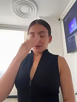 Snapshot of Talia_Bonet chatting on 06/26/26, 03:51 Talia Bonet online show from 06/26/26, 03:51