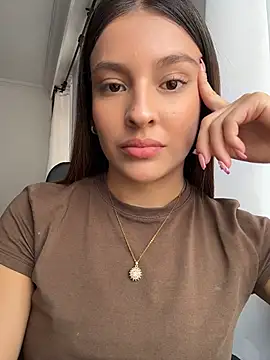 Snapshot of Talia_Bonet chatting on 07/18/26, 03:31 Talia Bonet online show from 07/18/26, 03:31