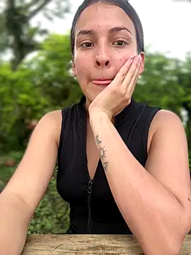 Talia Bonet online show from 12/19/25, 04:20