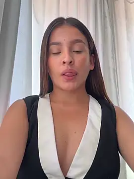 Talia Bonet online show from 03/06/26, 07:42