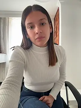 Snapshot of Talia_Bonet chatting on 07/21/26, 02:29 Talia Bonet online show from 07/21/26, 02:29
