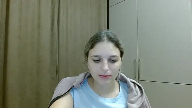 ElisSky301 online show from 10/25/25, 08:53