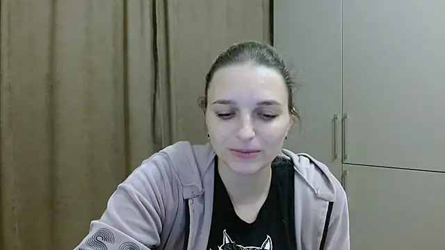 ElisSky301 online show from 10/22/25, 09:57