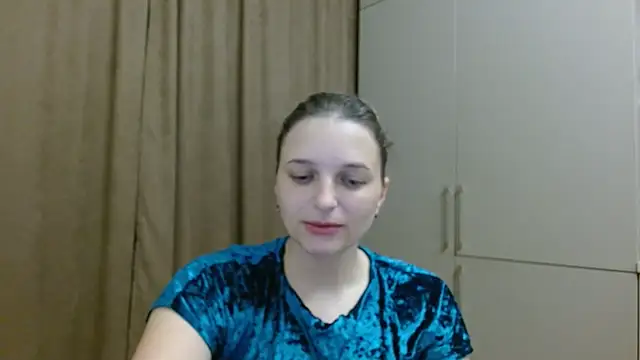 ElisSky301 online show from 11/19/25, 08:42