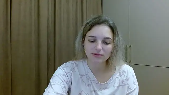 ElisSky301 online show from 11/13/25, 11:08