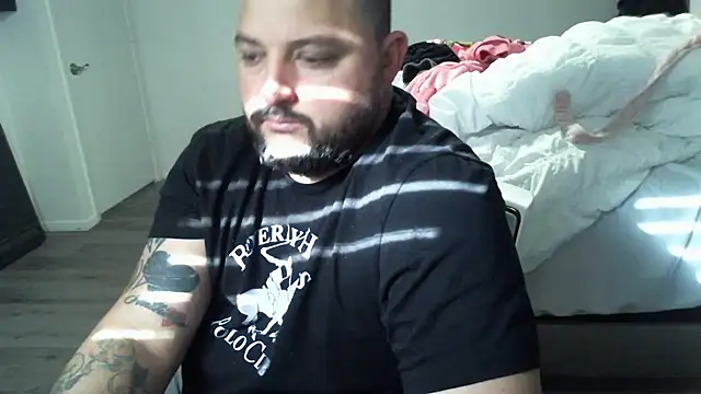 Snapshot of Turko901119 chatting on 11/25/25, 08:31 Turko901119 online show from 11/25/25, 08:31