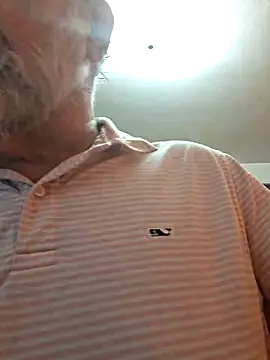 Snapshot of pena633 chatting on 05/22/26, 12:03 pena633 online show from 05/22/26, 12:03