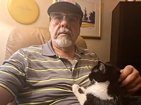 pena633 online show from 11/18/25, 01:03