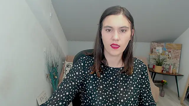 IzzyMonro online show from 10/23/25, 04:16