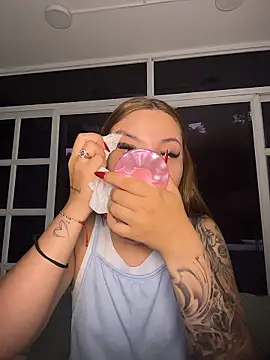 Beella1  online show from 01/13/26, 11:36