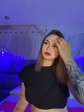 Snapshot of Beella1_ chatting on 05/10/26, 12:03 Beella1 online show from 05/10/26, 12:03