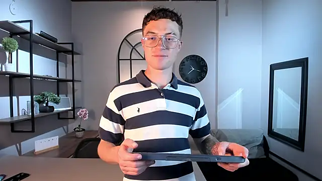 Lil James online show from 04/22/26, 08:04