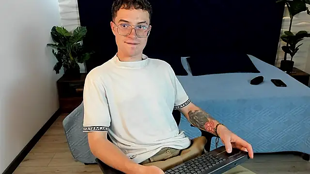 Lil James online show from 02/13/26, 08:42