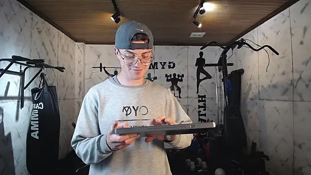 Lil James online show from 03/31/26, 09:28