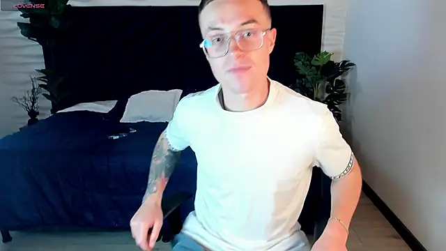 Lil James online show from 11/21/25, 08:41