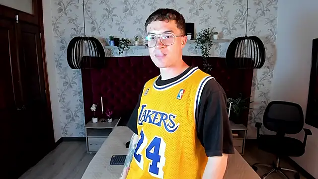 Lil James online show from 03/21/26, 07:51