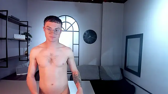 Lil James online show from 01/13/26, 03:43