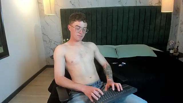 Lil James online show from 05/04/26, 08:00