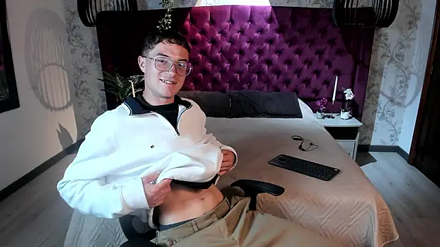 Lil James online show from 03/19/26, 08:20