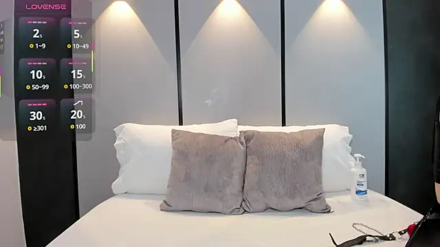 mia collins96 online show from 03/21/26, 02:13