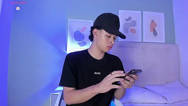 ApoloRicci online show from 02/27/26, 07:57