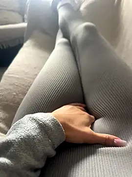 Rubia divina7 online show from 12/02/25, 10:50