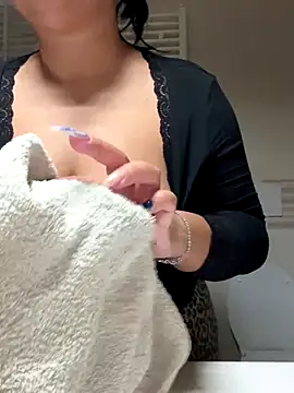 gatitalocahot online show from 12/20/25, 10:12