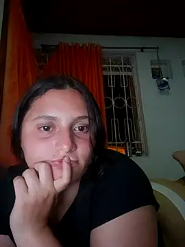 Snapshot of Layla_Latina chatting on 01/13/26, 02:04 Layla Latina online show from 01/13/26, 02:04