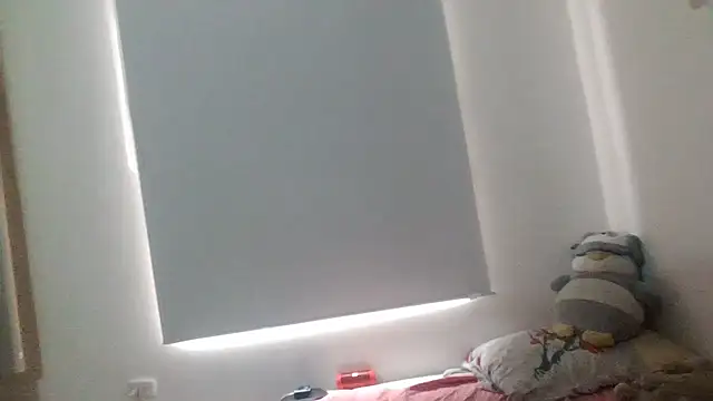 Layla Latina online show from 10/29/25, 07:57