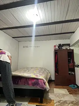 Snapshot of sflps chatting on 02/10/26, 04:39 sflps online show from 02/10/26, 04:39