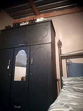 Pussylover911o online show from 11/27/25, 03:34