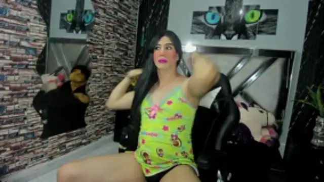 Jennfer Winson online show from 11/30/25, 03:57