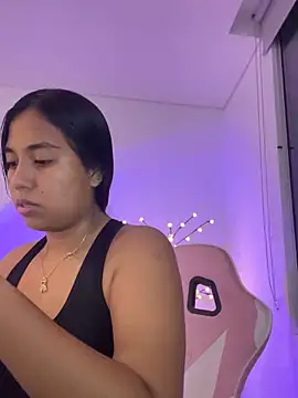 aly nicols online show from 11/30/25, 01:28