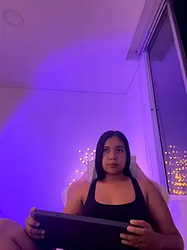 aly nicols online show from 11/19/25, 05:51