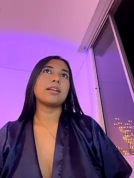 aly nicols online show from 11/06/25, 05:11