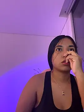 aly nicols online show from 12/02/25, 02:01