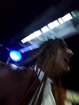 Trissa Benson online show from 10/31/25, 02:41