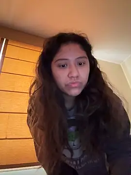 Kmiii21 online show from 10/21/25, 02:16