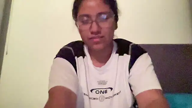 Kmiii21 online show from 11/30/25, 06:47