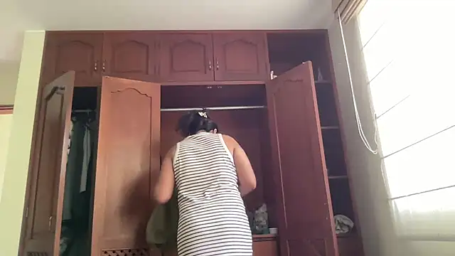 Kmiii21 online show from 10/29/25, 03:33