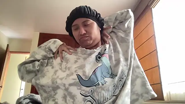 Kmiii21 online show from 10/30/25, 02:36