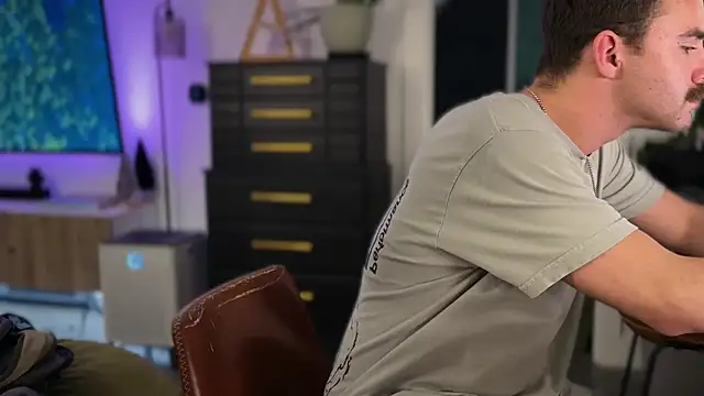 bobbyatx online show from 11/19/25, 10:37