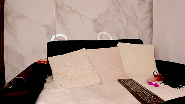 Cleopatriagad online show from 03/12/26, 01:00