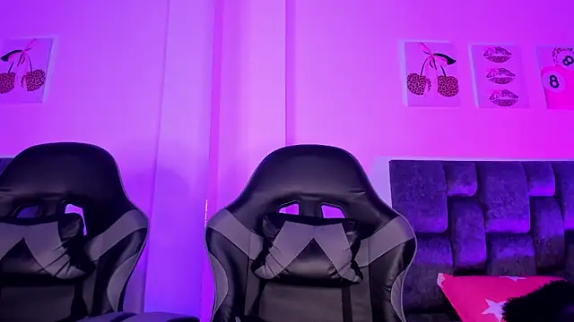 kittymonroe1 online show from 04/08/26, 12:56