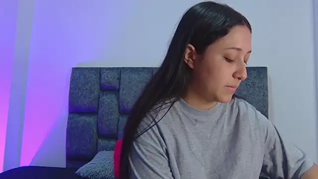 kittymonroe1 online show from 12/18/25, 05:06