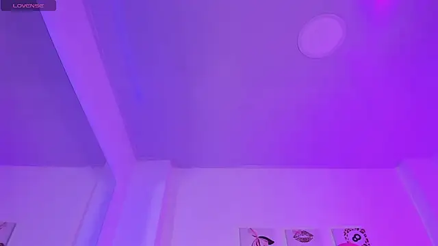 kittymonroe1 online show from 04/30/26, 05:53