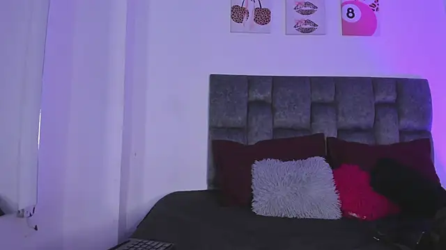 kittymonroe1 online show from 05/30/26, 06:13