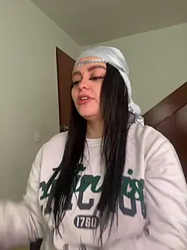 Selena Roa online show from 12/02/25, 02:52